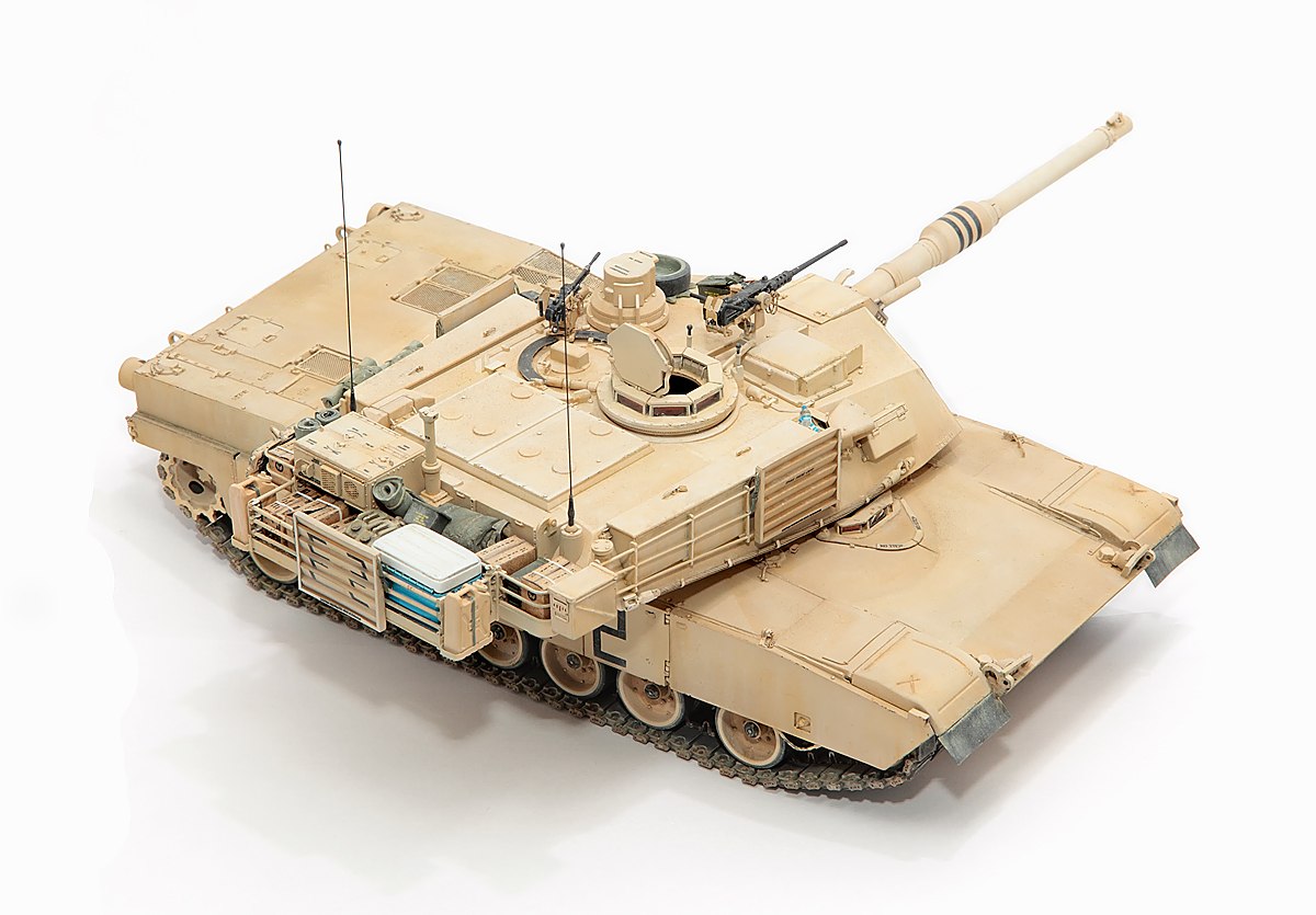 Цена танка абрамс 2023. Tamiya m1a2 Abrams. Tamiya m1a2 1/35 Abrams. M1a2 Abrams Revell 1/72. Tamiya 35269 m1a2 Abrams.